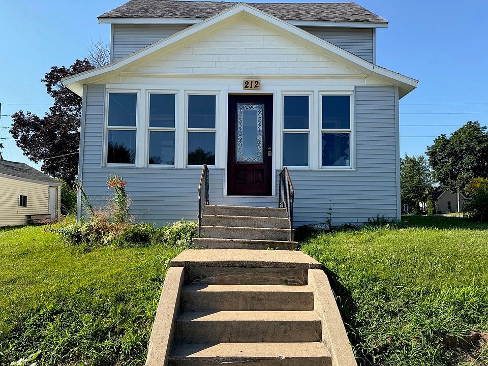 1st image of 212 W Nevada St