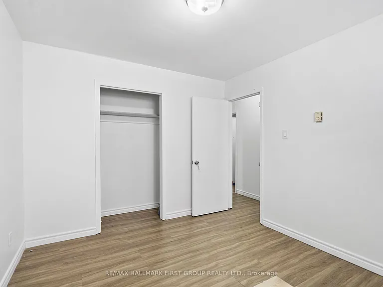 608 Gerrard St E #2 — Photo 13