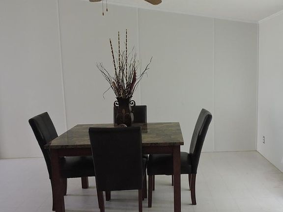 5th image of 1023 La Nina Ave