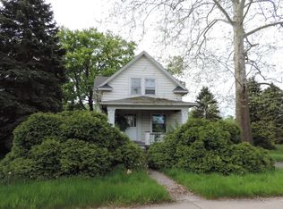 216 Earl Rd, Michigan City, IN 46360