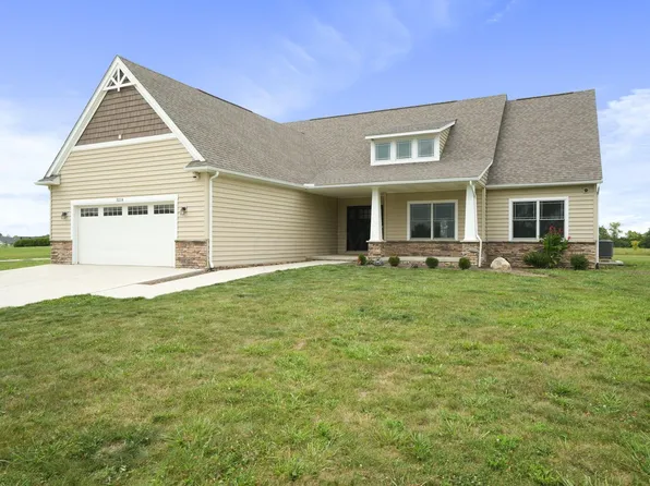 3218 Hills Miller Rd, Delaware, OH 43015
