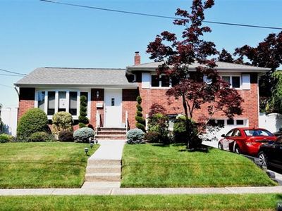 60 Pleasant St, Dumont, NJ, 07628
