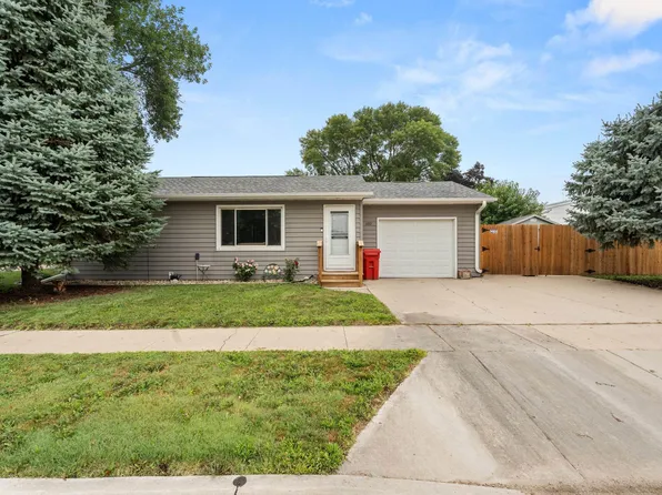 602 Jefferson St, Vermillion, SD 57069