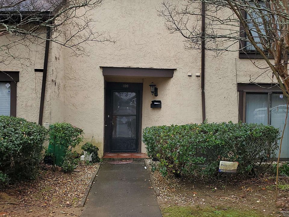 1st image of 199 Tiburon Dr