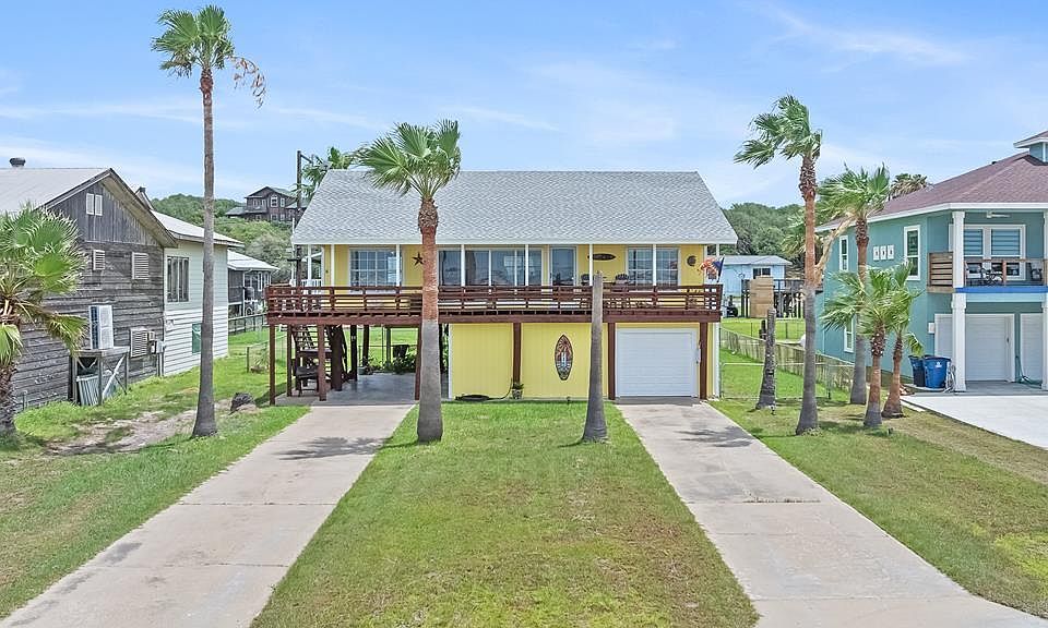 1st image of 715 Bayshore Dr
