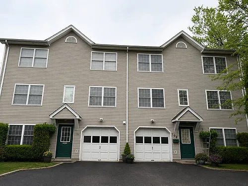 108 Parkview Dr Photo 1