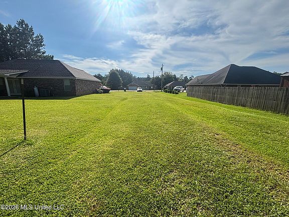 5th image of Fox Loop Ct