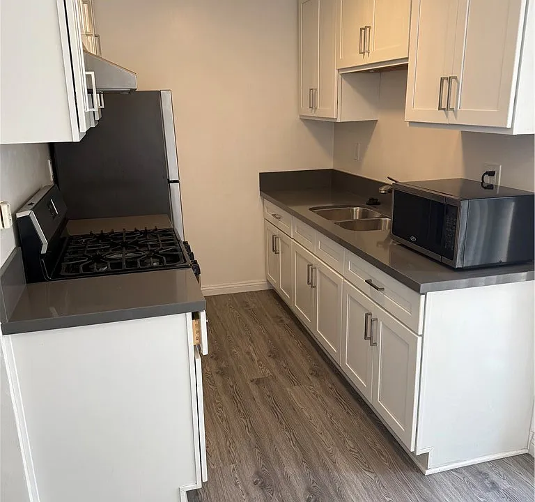 3337 S Durango Ave
