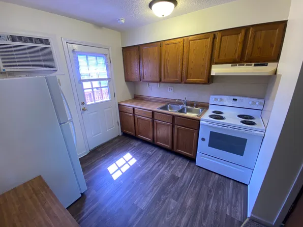 2819 Whitener Ln, Cape Girardeau, MO 63701