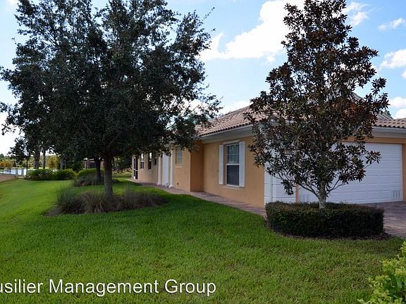 2nd image of 11929 Delfina Ln