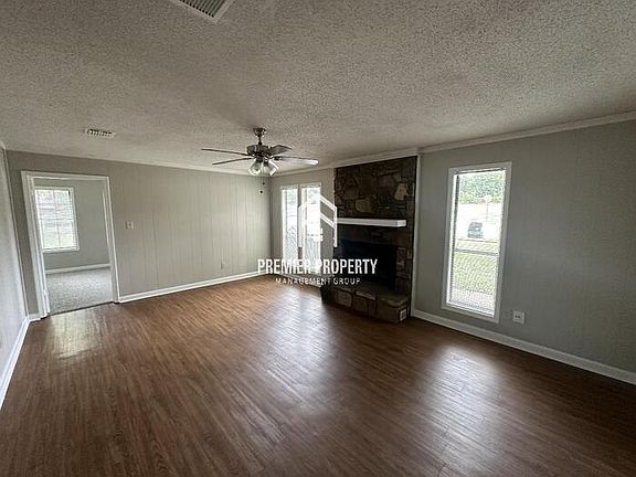3rd image of 4415 Winter Park Dr