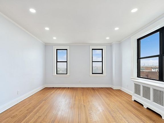 4th image of 2600 Kennedy Blvd APT 7L