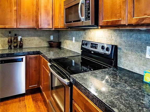 5th image of 4646 ROCHELLE Street SE