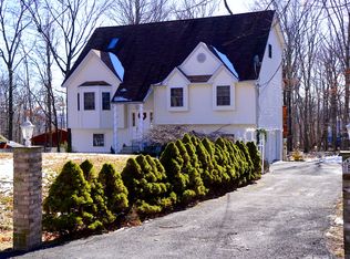 2149 Dogwood Cir, Bushkill, PA 18324