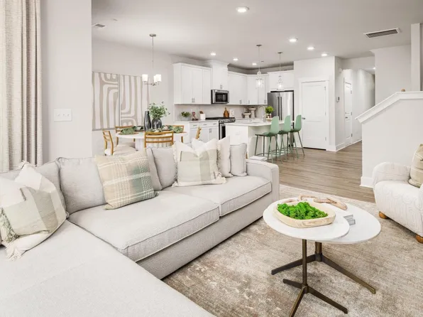 9313 Munsing Dr, Charlotte, NC 28269