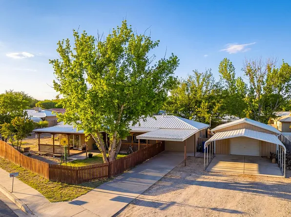 514 Valle Grande Dr SW, Los Lunas, NM 87031