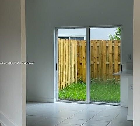 5th image of 2638 SE 10th St #2638