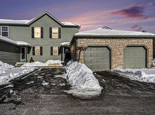 5886 Blendon Place Dr, Columbus, OH 43230