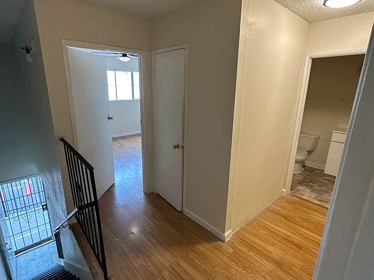 437 Grand Ave #2 — Photo 7