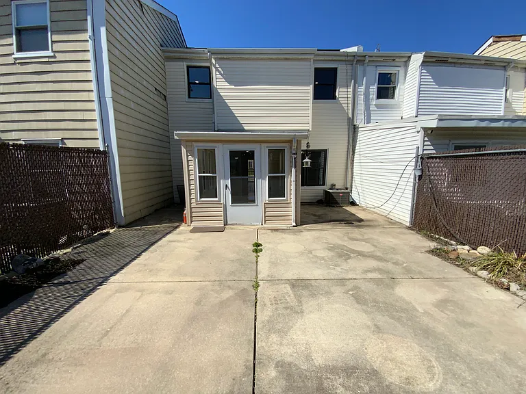 8422 Madison Pl — Photo 97