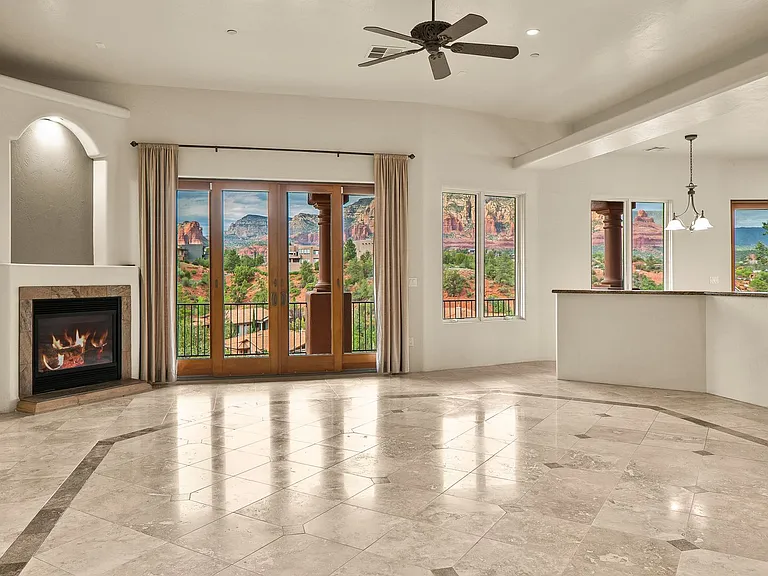 227 Les Springs Dr — Photo 40