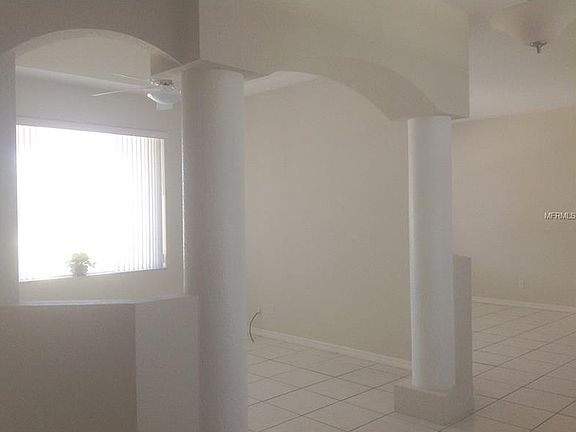 4th image of 96 Pine Valley Ln