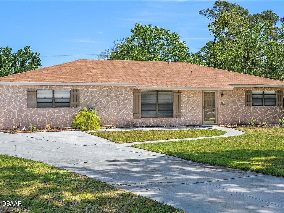 1st image of 215 Leisure Cir