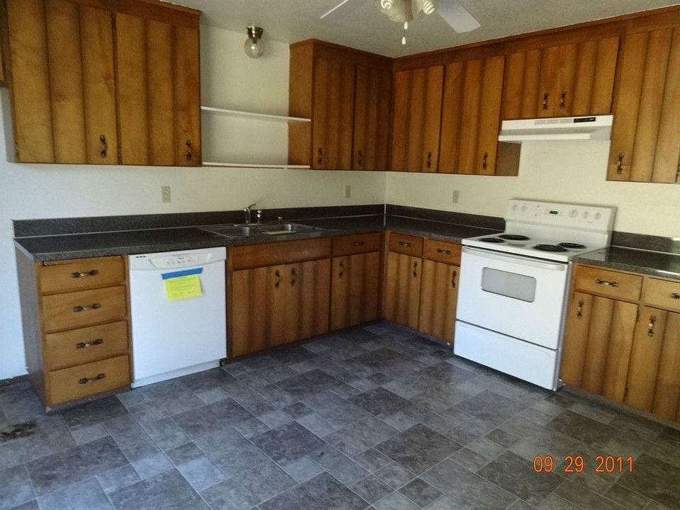 2nd image of 16808 10th Avenue Ct E