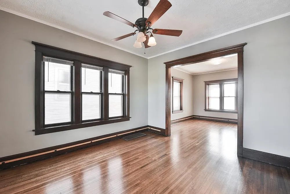 3122 Cass Street — Photo 4