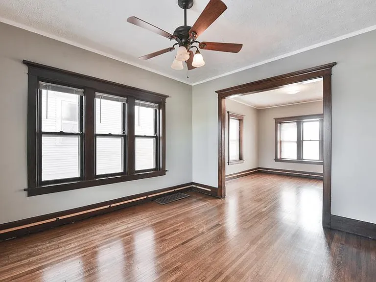 3122 Cass St — Photo 4