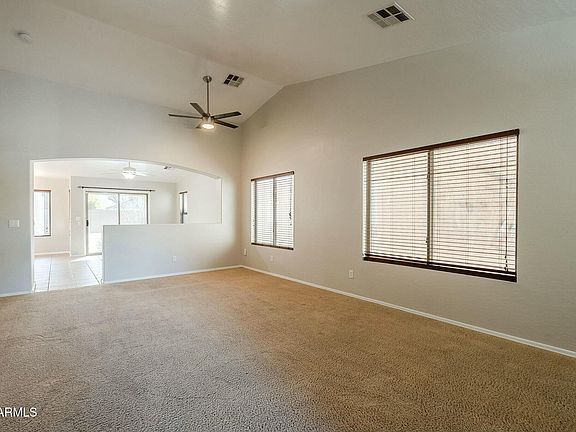 5th image of 15313 W LUNDBERG Street