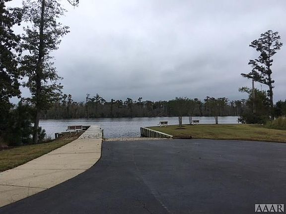 5th image of 210 Winfall Cir