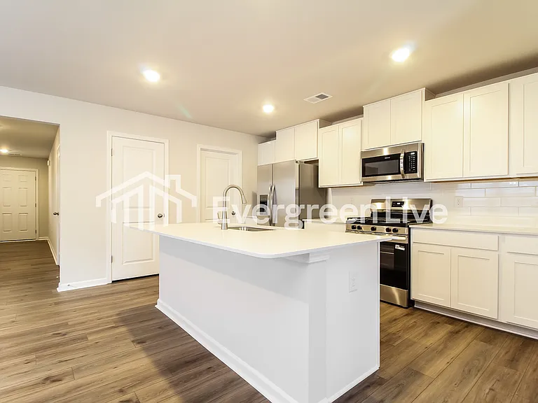 203 Meadow Gate Ct — Photo 5
