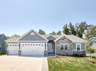 206 W Pine Creek Ct, Wentzville, MO 63385