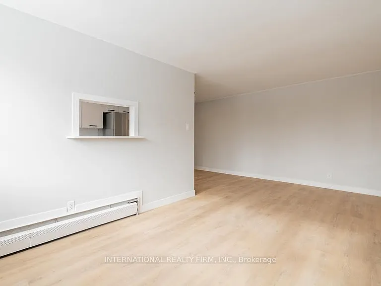 1284 Gramercy Park Pl #205 — Photo 4