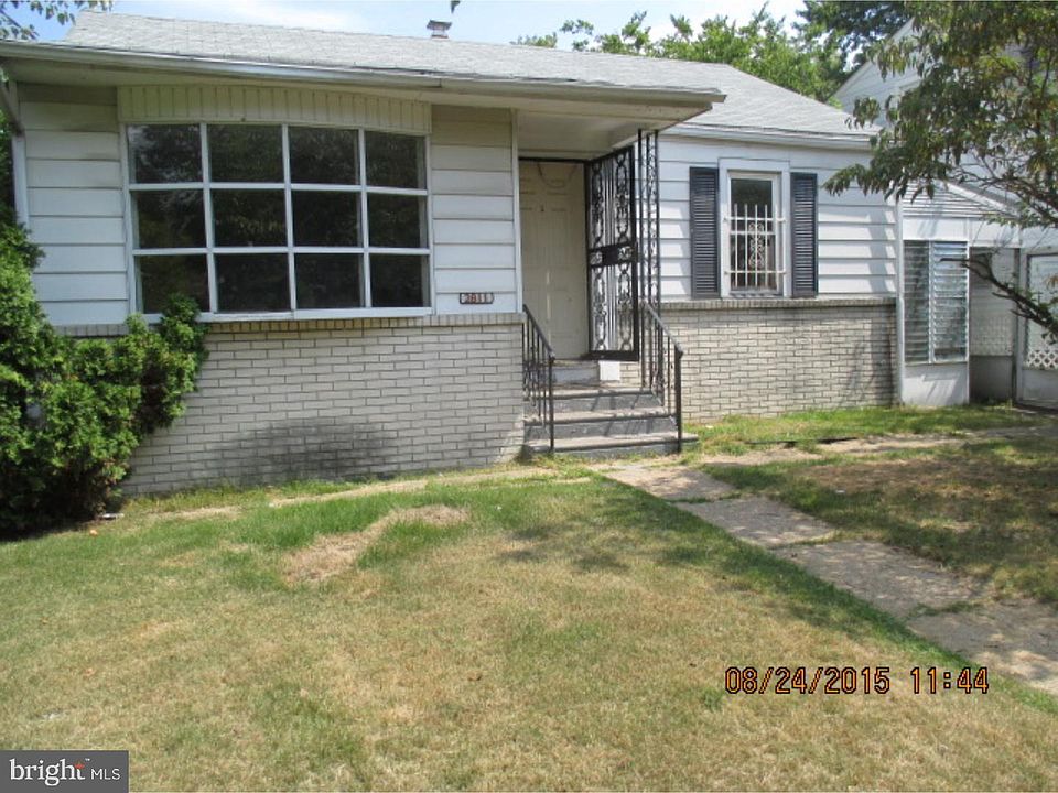 2nd image of 2811 Harris Ave