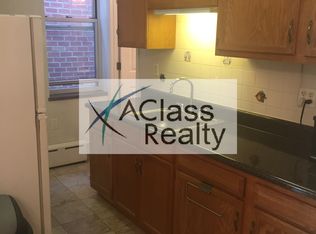 2516 27th St APT 2F, Long Island City, NY 11102