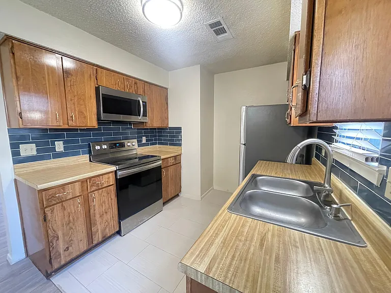 636 Ridgeline Dr #636 — Photo 4