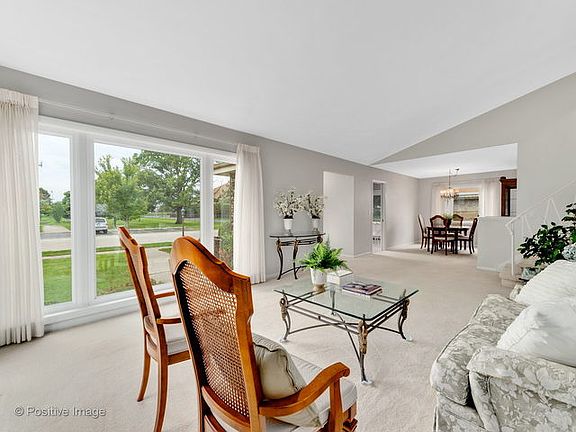 5th image of 2621 Mayfair Ave