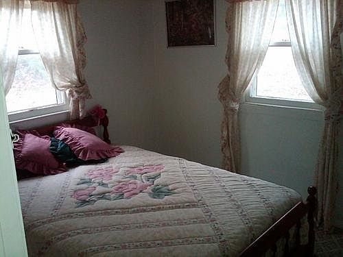 4th image of 83 Kenwood Ln