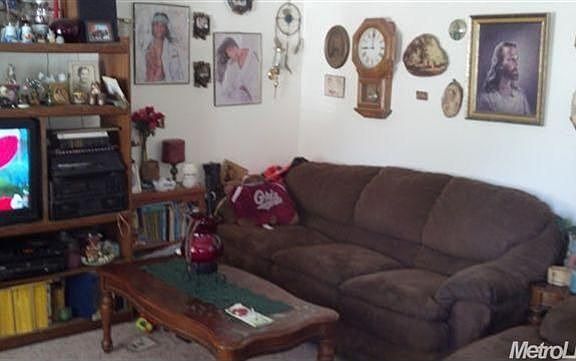 2nd image of 160 Stanislaus Ave