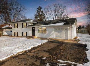 133 Strese Ln, Apple Valley, MN 55124