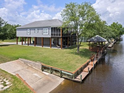 61 Good St, Bay Saint Louis, MS, 39520