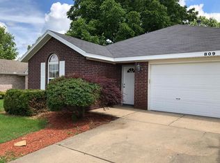 809 Tunbridge Dr, Bentonville, AR 72712