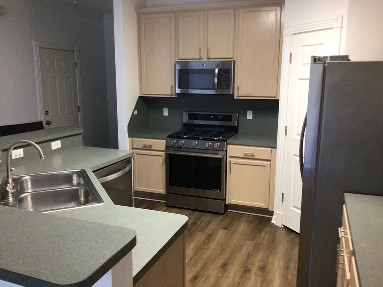 2913 Whisper Oaks Ln #A — Photo 13
