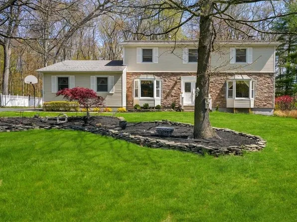 35 Brookline Way, New City, NY 10956