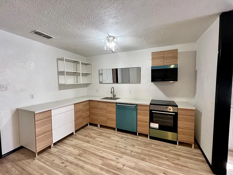 6030 Bluebell Cir — Photo 5