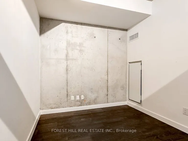 246 Logan Ave #212 — Photo 11