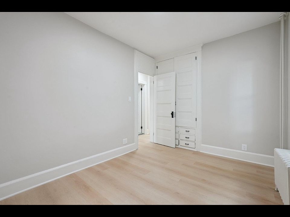 1st image of 27 W 45th St Floor 2