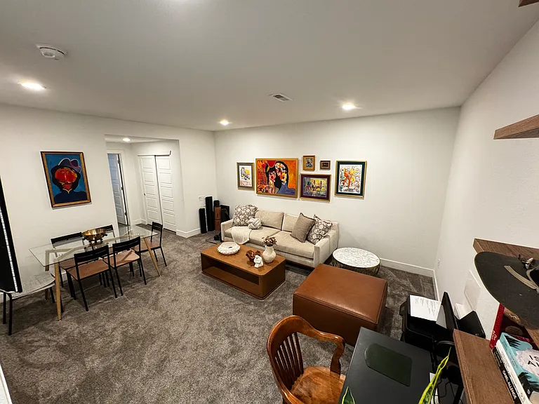 2824 W Parkside Pl — Photo 3